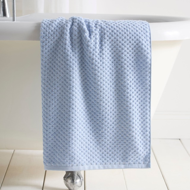 D & D Popcorn Check Bath Sheet Blue