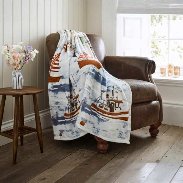 Coastal Fishing Village Soft Coral Fleece Printed Throw