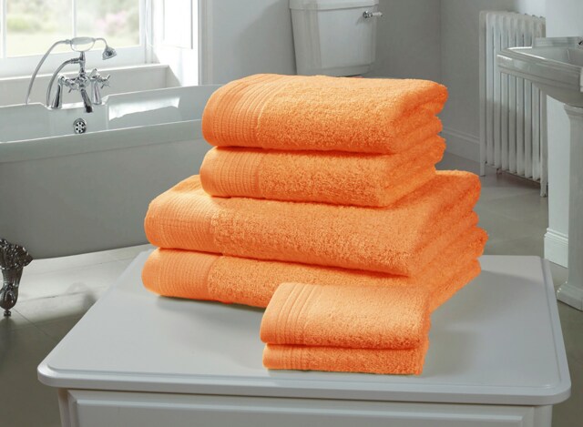 Chatsworth 600gsm Pure Cotton Towels Soft & Absorbent Orange Tangerine Face cloth 1