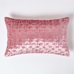Homescapes Blush Pink Crushed Velvet Rectangular Cushion Cover - 30 x 50 cm Pink Blush Pink 1