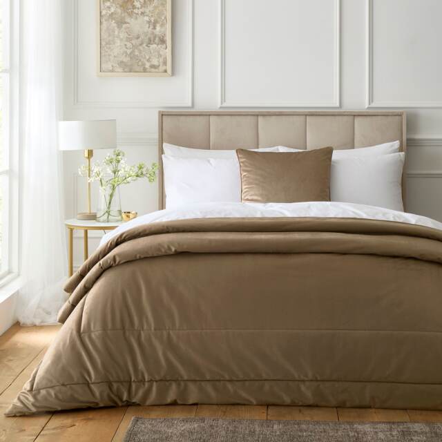 Appletree Harlan Bedspread Taupe