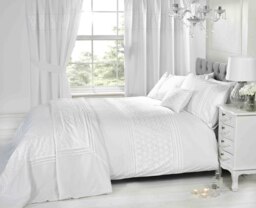 Everdean Floral Polycotton Duvet Cover Set with Pillowcase White Single 1