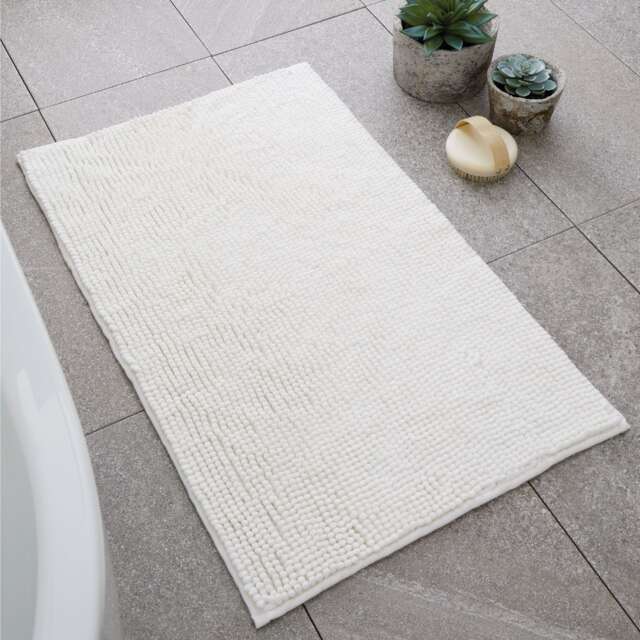 Catherine Lansfield Bobble Bath Mat Cream 50 x 80 cm