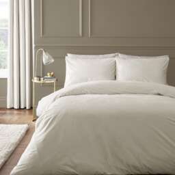 Catherine Lansfield Kingsley Soft Matt Velvet Duvet Cover Set