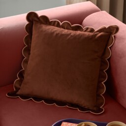 Furn Lil Scallop Velvet Cushion Brown Chestnut/Slipper