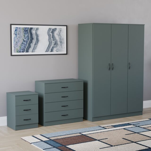 Vida Designs Riano 3 Piece Bedroom Set (3 Drawer Bedside Chest, 4 Drawer Chest, 3 Door Wardrobe), Green (5)