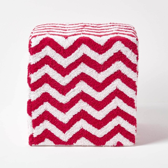 Homescapes Red and White Chevron Design Cube Pouffe Tufted Cotton - 36 x 36 x 38 cm Red 36 x 36 x 38 cm