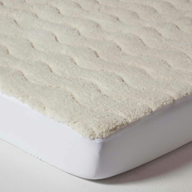 Homescapes Luxury Thick Fleece Mattress Topper - King Size White King