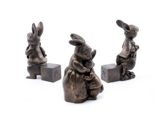 Beatrix Potter Bronze Peter Rabbit Plant Pot Feet - Set of 3 - Peter Eating Carrots, Running and Hugging - L6.5 x W8 x H11 cm Brown