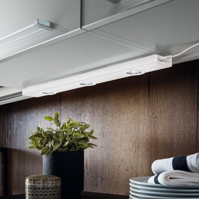 EGLO Kob LED White Steel Under Cabinet Light, (L) 60cm