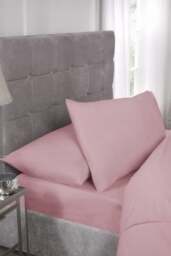 Percale Collection 180 Thread Count Percale Fitted Sheet in Pink - Super King