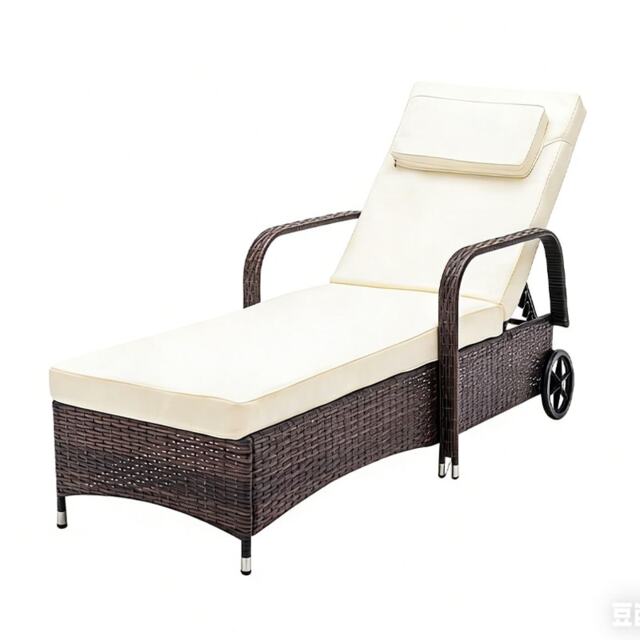 Rattan Sun Lounger Bed with Reclining function Garden and Outdoor