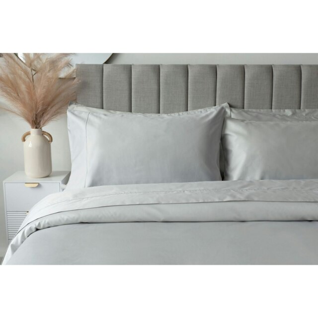 Belledorm Embroidered Detail Egyptian Cotton Pillowcase - Platinum - 75cm x 50cm Grey