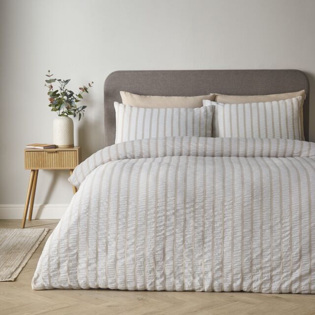 Catherine Lansfield So Soft Seersucker Stripe Duvet Cover Set Cream Natural Single