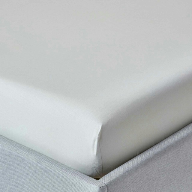 Homescapes Silver Grey Egyptian Cotton Fitted Sheet 200 TC, Double Grey Double