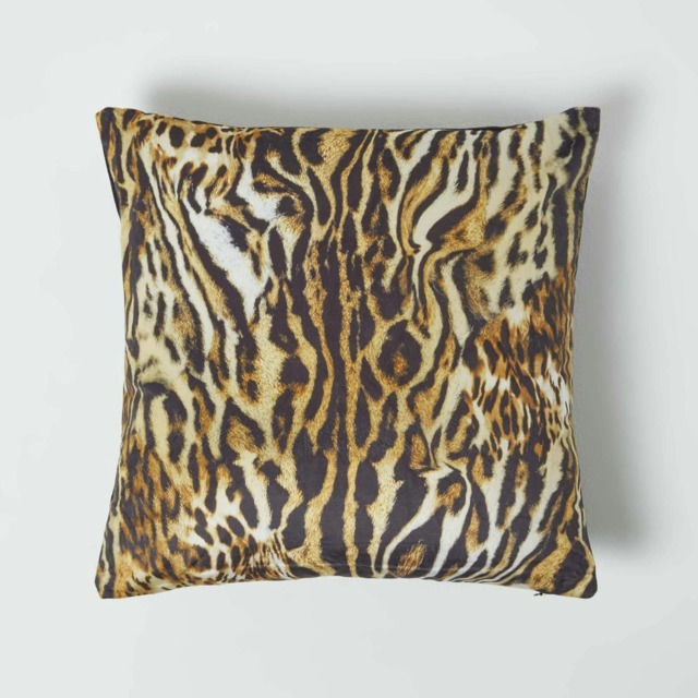 Homescapes Tiger Print Velvet Filled Cushion - 46 x 46 cm Yellow Gold, Black 1