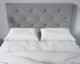 Autumn Duvet 10.5 Tog + 2 Pillow Bundle Polycotton And Hollowfibre Filling Double White