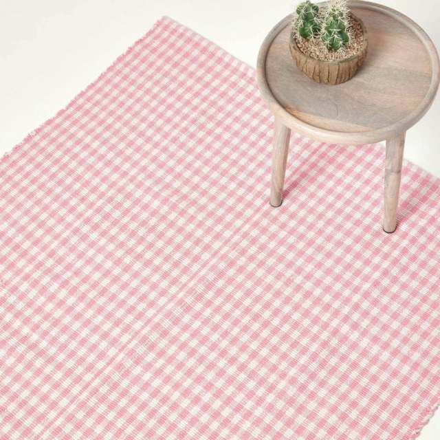 Homescapes Cotton Gingham Check Rug Hand Woven Pink White - 70 x 120 cm Pink Pink