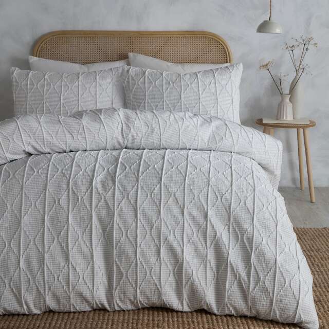 Serene Crinkle Stripe Duvet Cover Set White