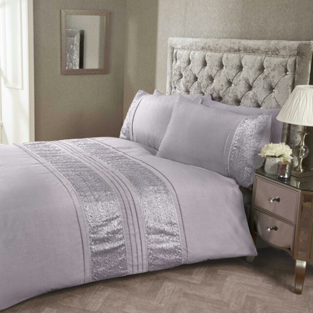 Aurora Floral Polycotton Fabric Duvet Cover Set with Pillowcase Purple Super King