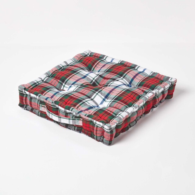 Homescapes Cotton Macduff Tartan Floor Cushion - 40 x 40 cm Red 40 x 40 cm