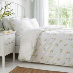 D & D Ditsy Floral Seersucker Duvet Cover Set Yellow
