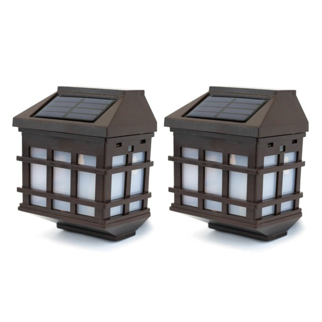 Gardenwize Pack of 2 Lantern-Style Solar Powered Fence Lights Brown
