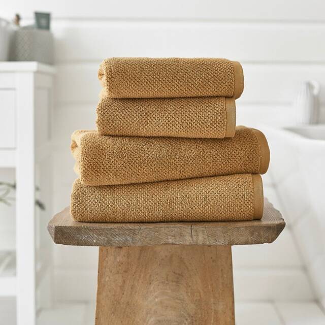 Romeo 100% Cotton Absorbent Soft Bathroom Towels
