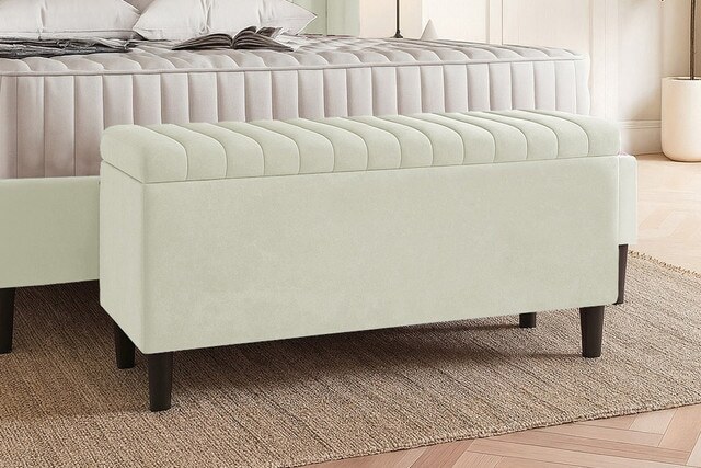 120cm Lined Upholstered Ottoman Storage box - Cream Plush Velvet Blanket Storage Box with Wooden Legs