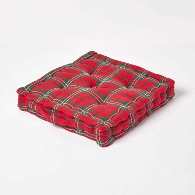 Homescapes Cotton Edward Tartan Floor Cushion - 50 x 50 cm Red 50 x 50 cm