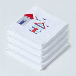 Homescapes White and Blue Beach Hut Face Cloth - Set of 4