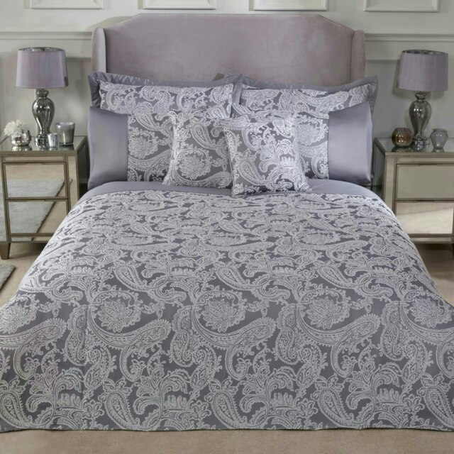 Duchess Jacquard Bedding - Super King - Silver