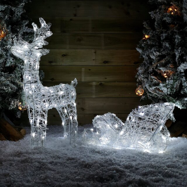70cm Soft Acrylic Flashing LED Reindeer and Sleigh Christmas Decoration with Timer in Cool White