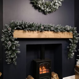 Premier Christmas Rocky Mountain Garland 2.7m Snow Flocked with Cones