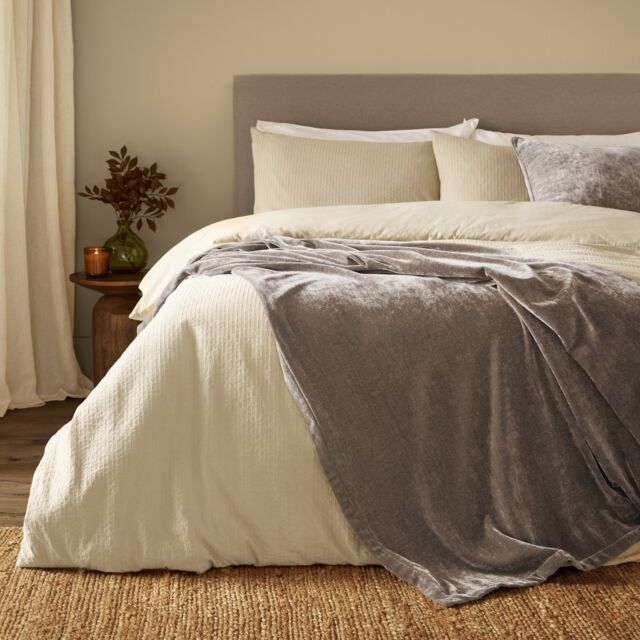 Yard Heavy Chenille Velvet Throw