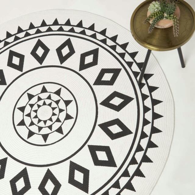 Homescapes Lia White and Black Mandala Handoven Cotton Rug - 120 cm Round Black Black, White