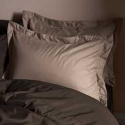 OHS 2 x Plain Dyed Oxford Pillowcases Soft Microfibre Pillow Cover Set Gold Natural Standard