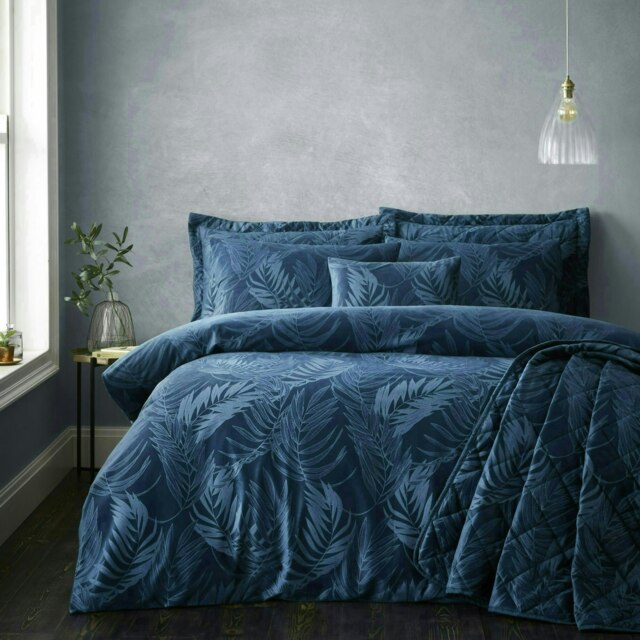 Portfolio Home Woburn Botanical Leaf Bedding Duvet Cover Set Blue Super King