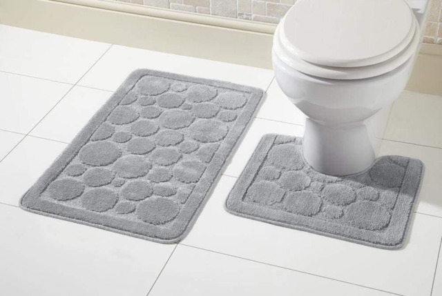Cali Bath Mat Set in Silver Silver Silver