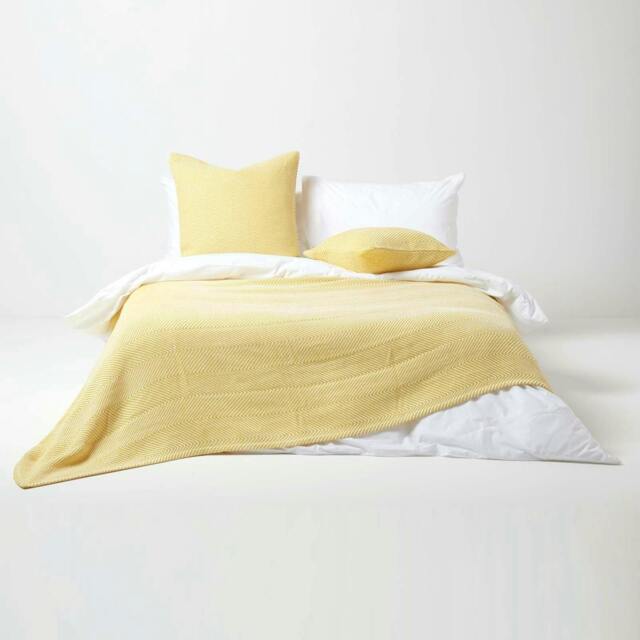 Homescapes Cotton Halden Chevron Yellow Throw - 255 x 360 cm Yellow 1