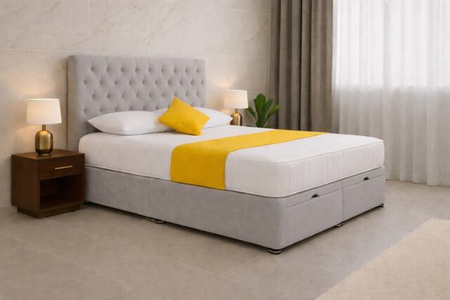Ottoman Chesterfield Silver Plush 4ft6 Double Bed Set With Headboard and Mattress