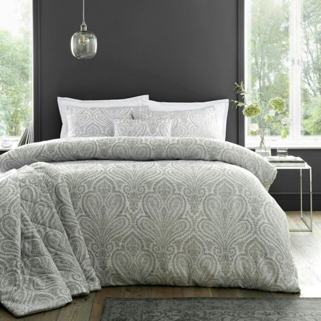 Portfolio Home Montpellier Paisley Jacquard Bedding Duvet Cover Set Silver Super King