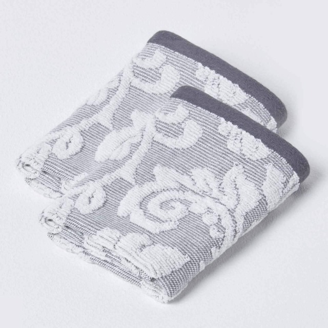 Homescapes Damask Turkish Cotton 600 GSM Face Cloth - Set of 2, Silver