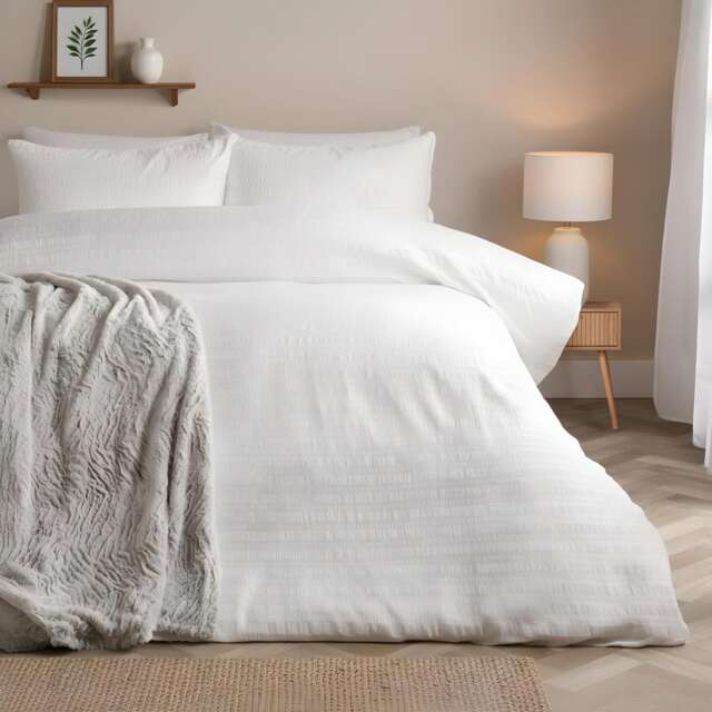 OHS Embossed Bedding Set Textured Duvet Cover with Pillowcase White Super King