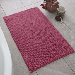 Catherine Lansfield Bobble Bath Mat Red Raspberry 50 x 80 cm