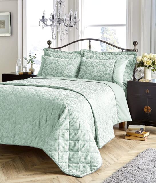 Savoy Woven Jacquard Duvet Set in Duckegg - Double Blue Blue Double