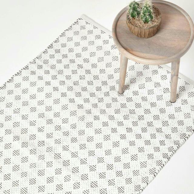 Homescapes White Geometric Black Diamond Chindi Rug - 150 x 240 cm White White
