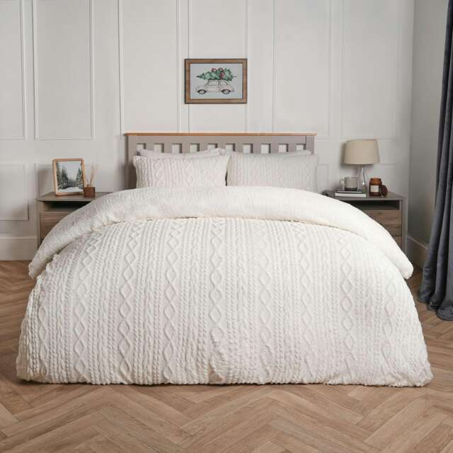 OHS Chunky Cable Knit Soft Sherpa Duvet Cover and Pillowcase Set, Double - Cream