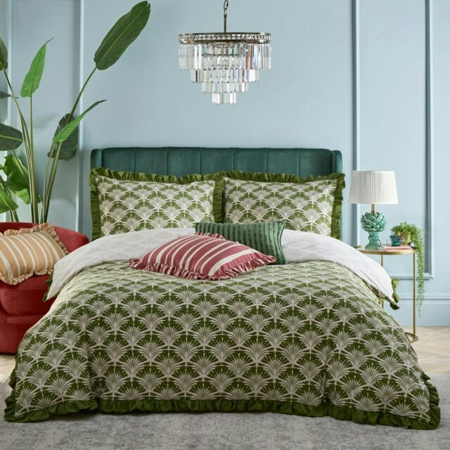 furn. Deco Palm Printed Ruffle Super King Duvet Cover Set Multi Super King
