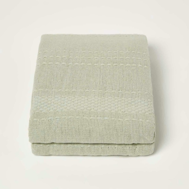 Homescapes Kashi Sage Green Cotton Throw with Tassels - 255 x 360 cm Green 1